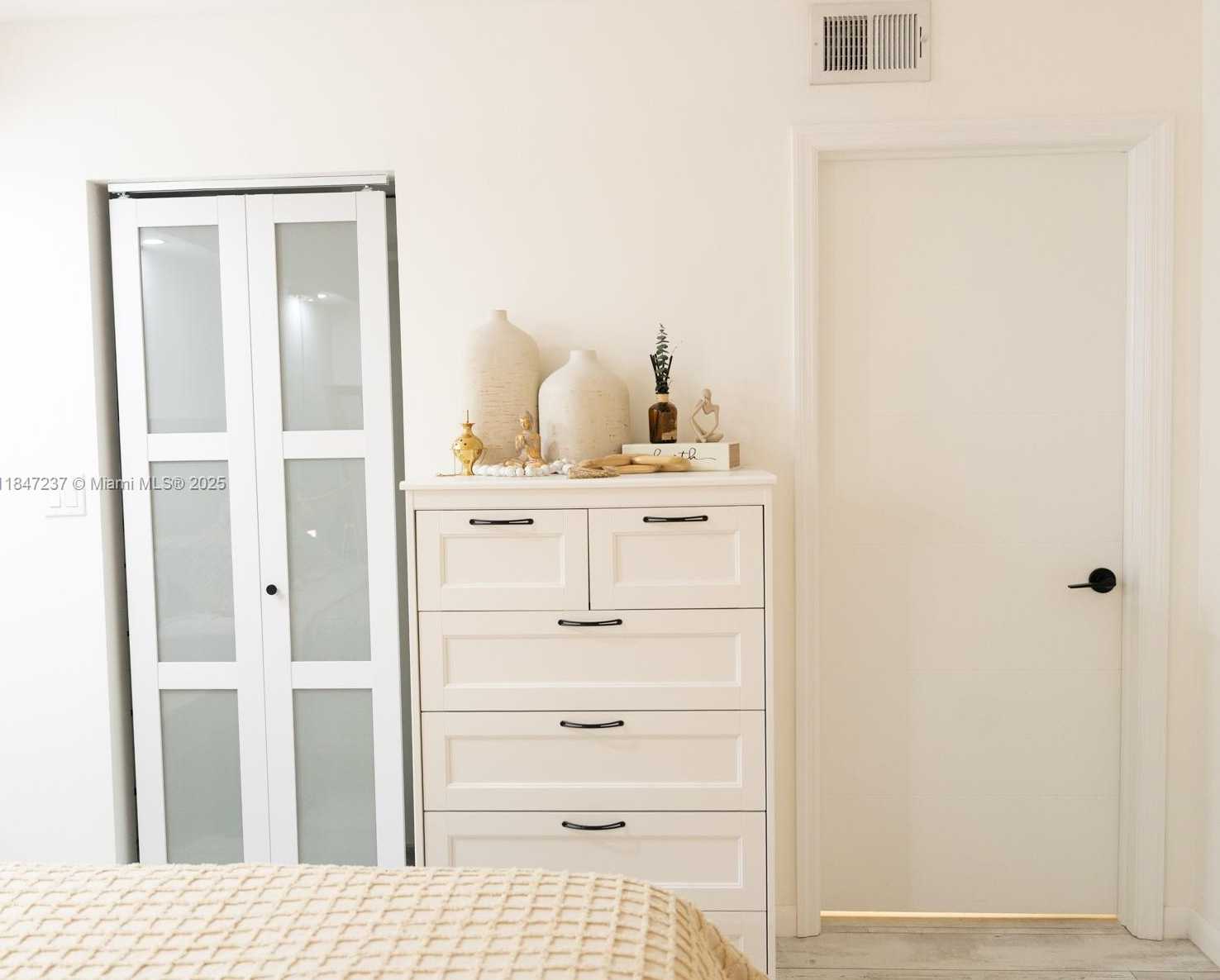 Small Image of 2055 SOUTH WEST 122ND AVE #529, Miami Number 24