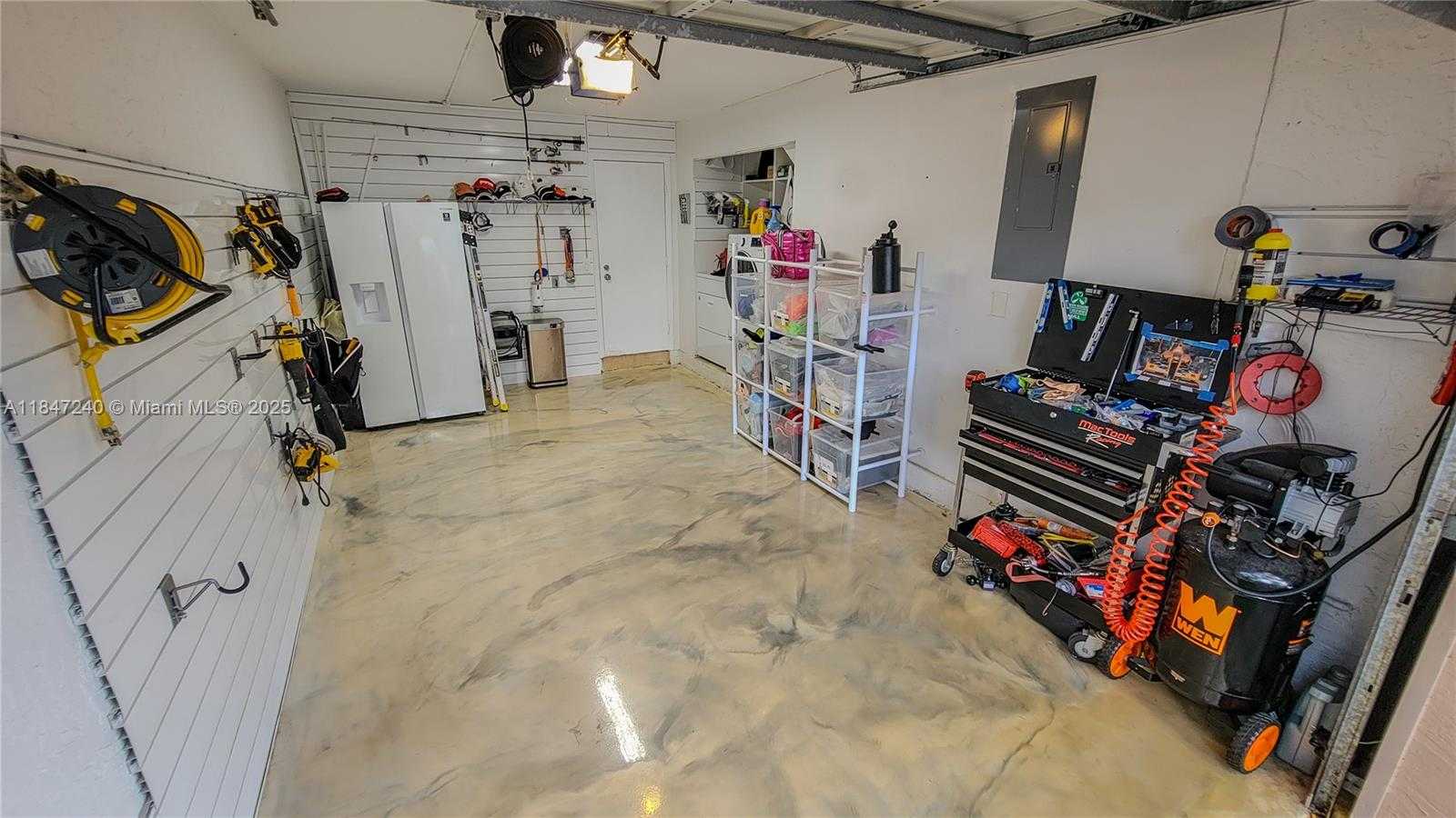 Small Image of 9894 NORTH WEST 2ND CT, Plantation Number 12