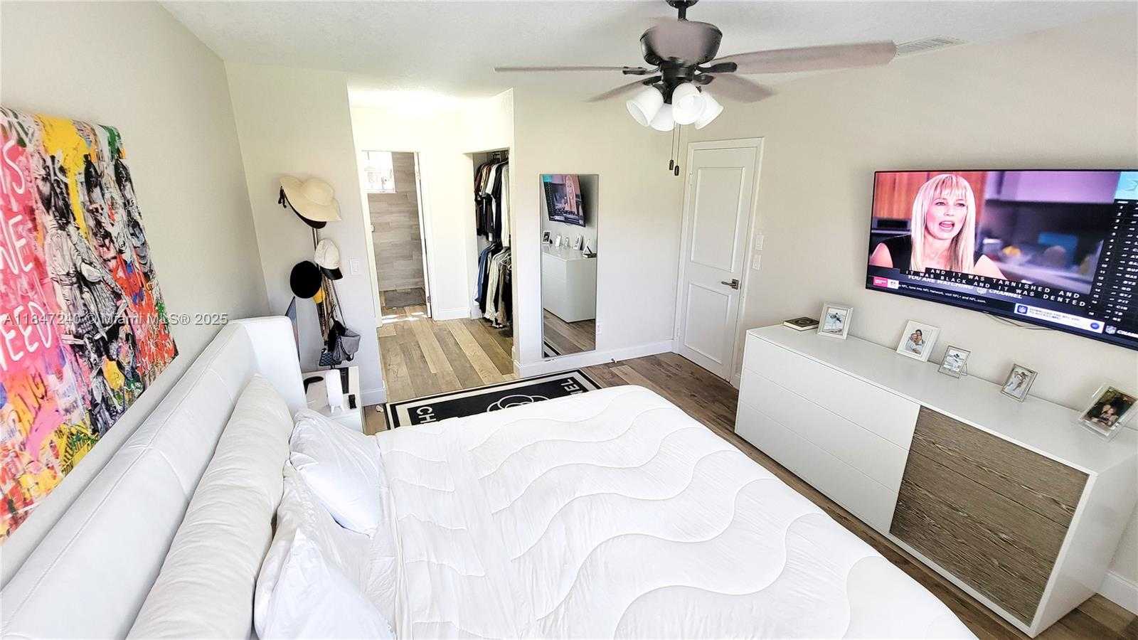 Small Image of 9894 NORTH WEST 2ND CT, Plantation Number 21