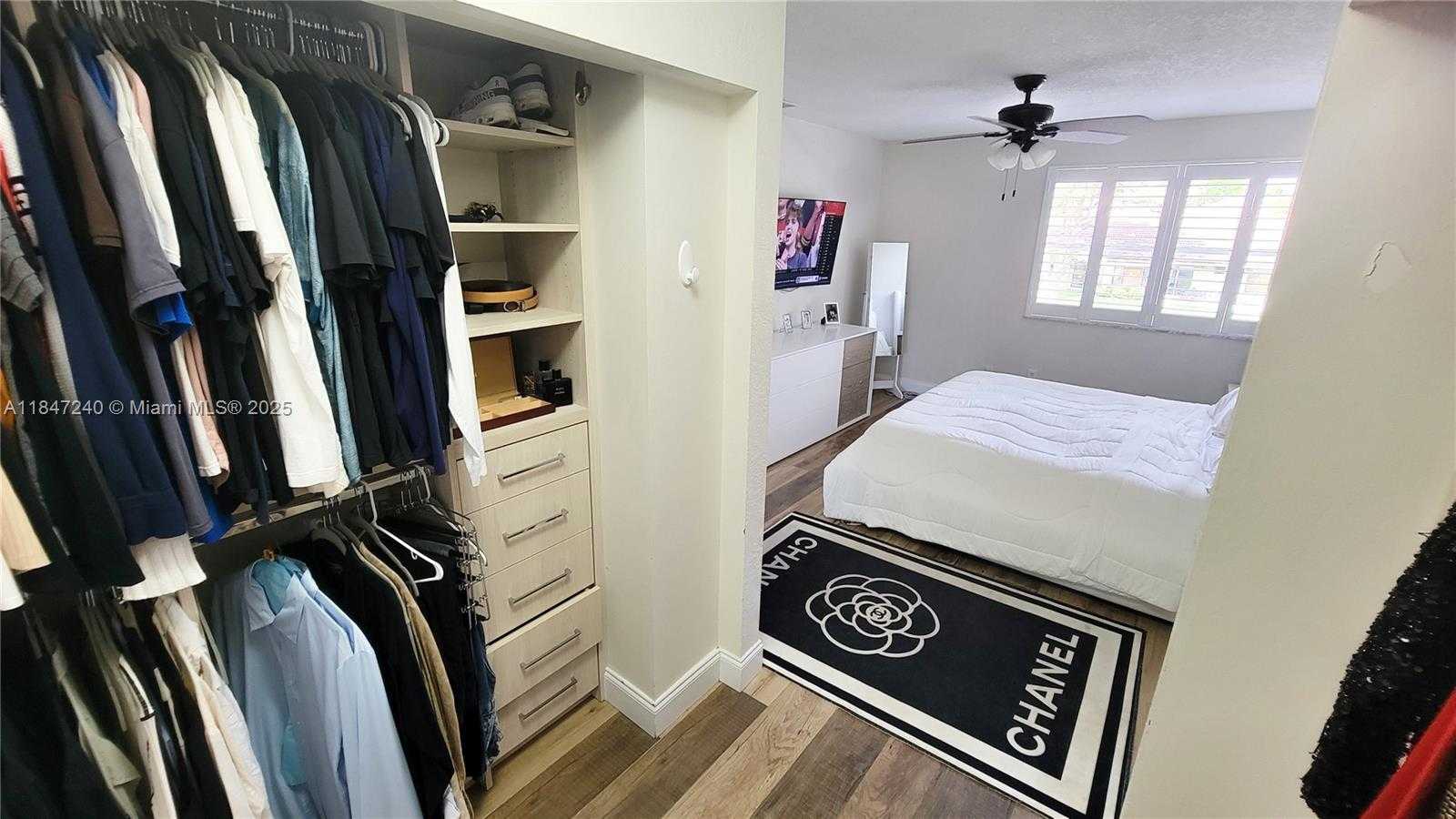 Small Image of 9894 NORTH WEST 2ND CT, Plantation Number 24