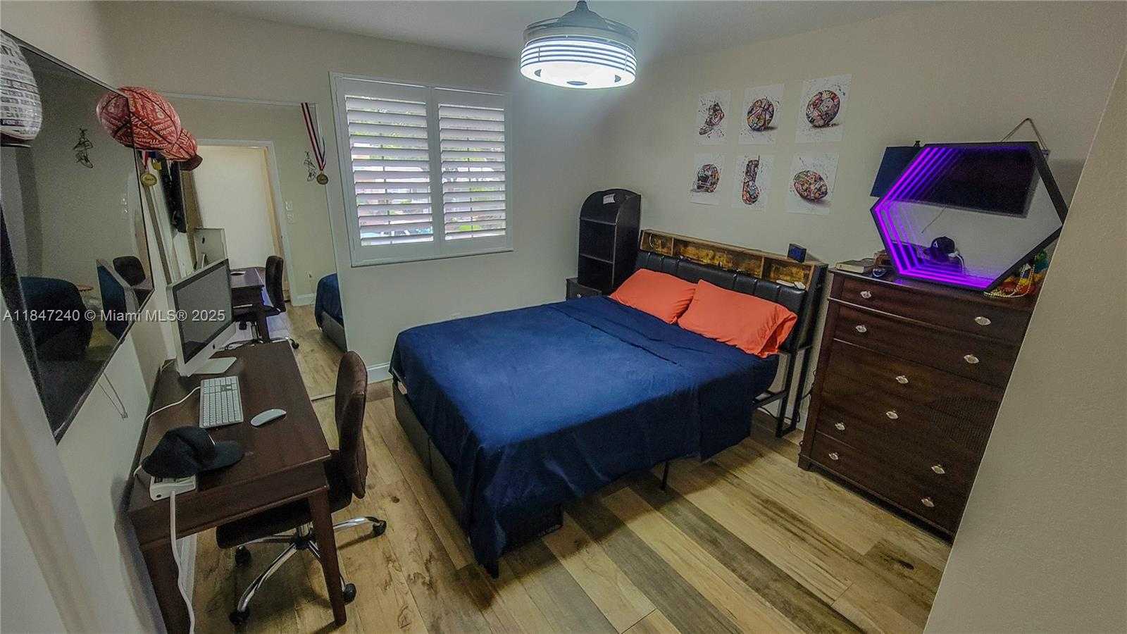 Small Image of 9894 NORTH WEST 2ND CT, Plantation Number 29