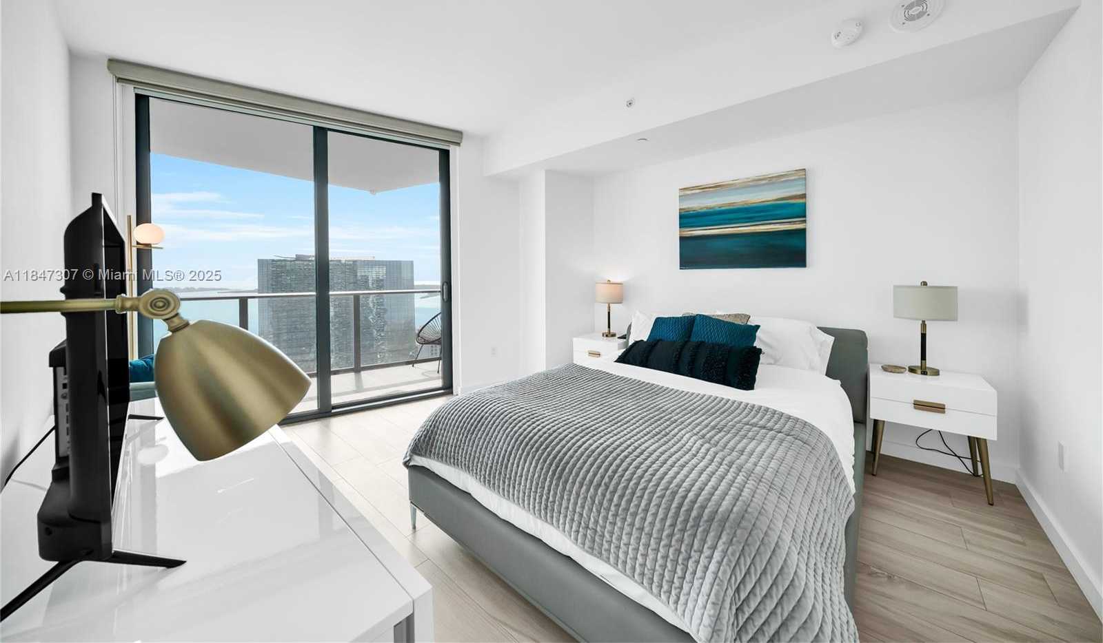 Small Image of 1300 SOUTH MIAMI AVE #4402, Miami Number 17