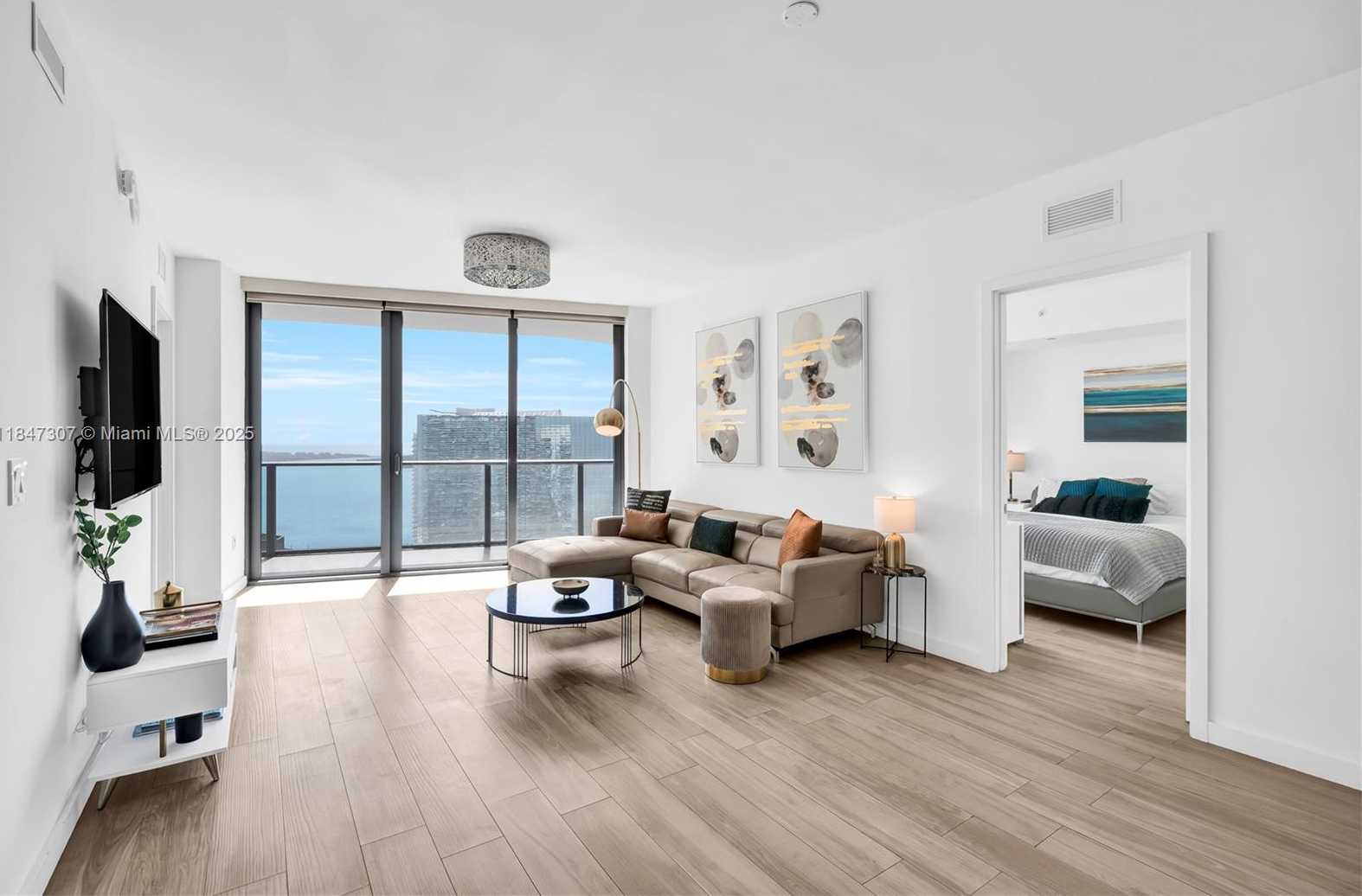 Small Image of 1300 SOUTH MIAMI AVE #4402, Miami Number 2