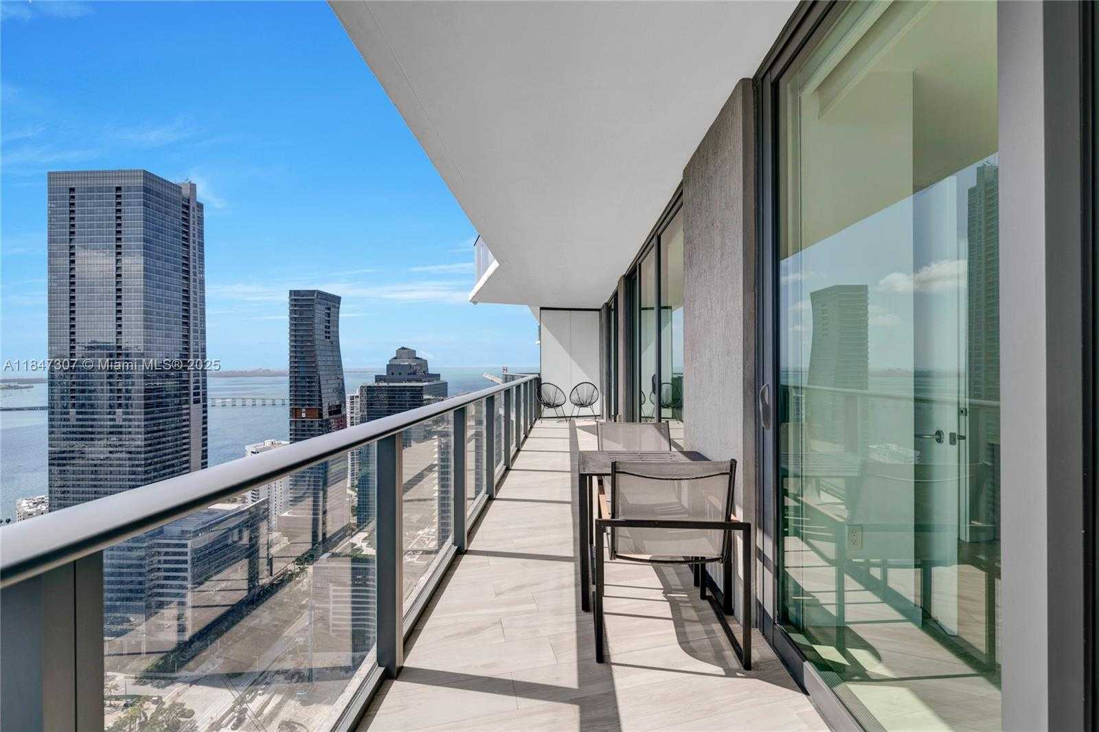 Small Image of 1300 SOUTH MIAMI AVE #4402, Miami Number 34