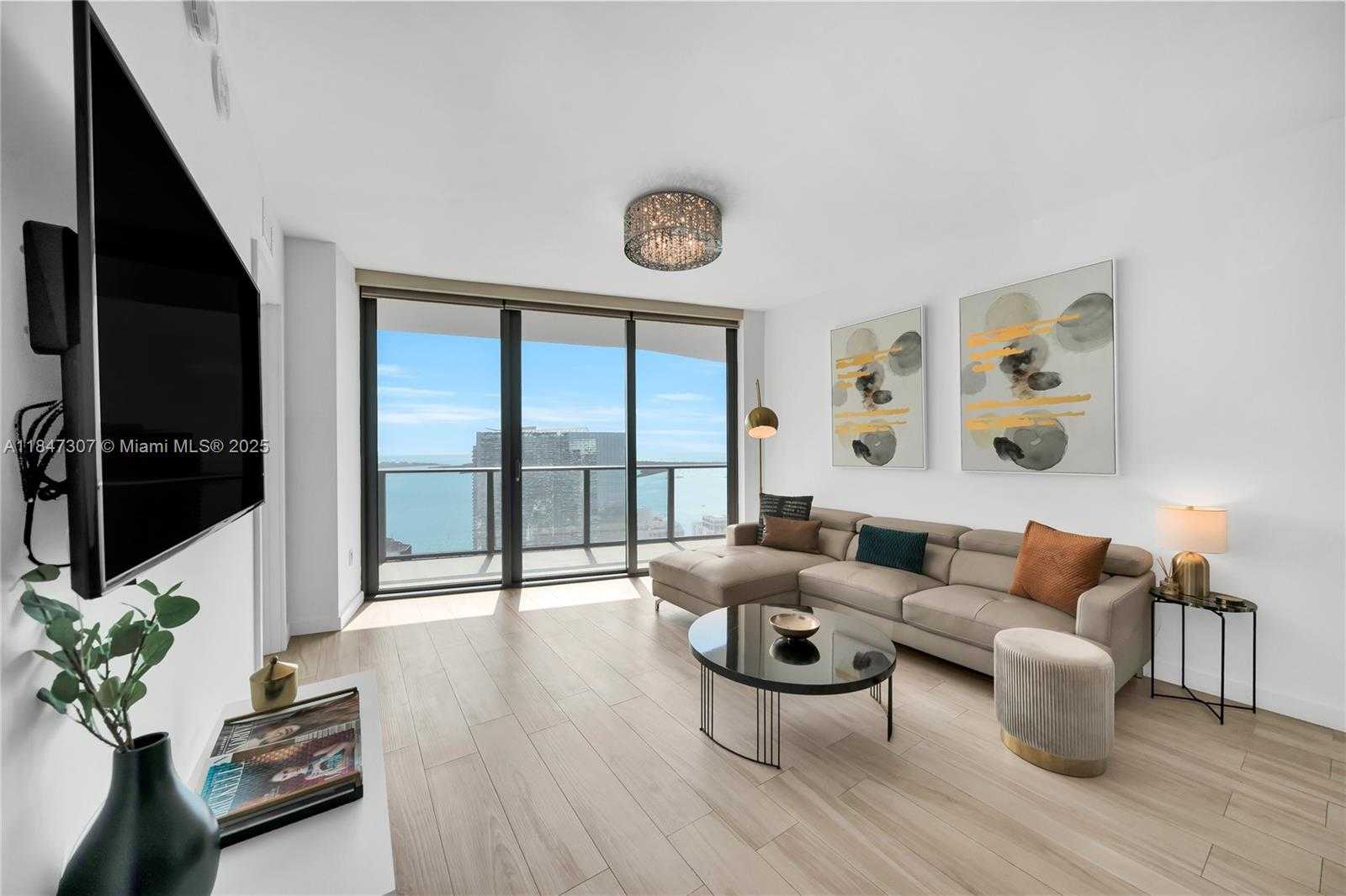 Small Image of 1300 SOUTH MIAMI AVE #4402, Miami Number 6