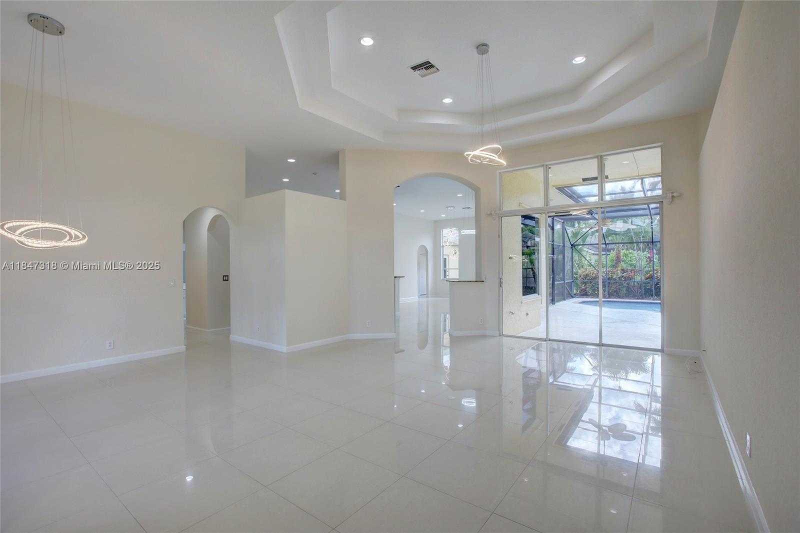 Small Image of 2536 EAGLE RUN COURT, Weston Number 12