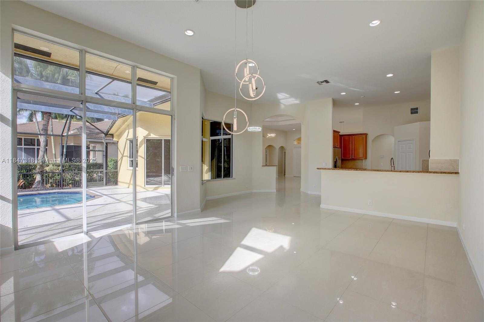 Small Image of 2536 EAGLE RUN COURT, Weston Number 21