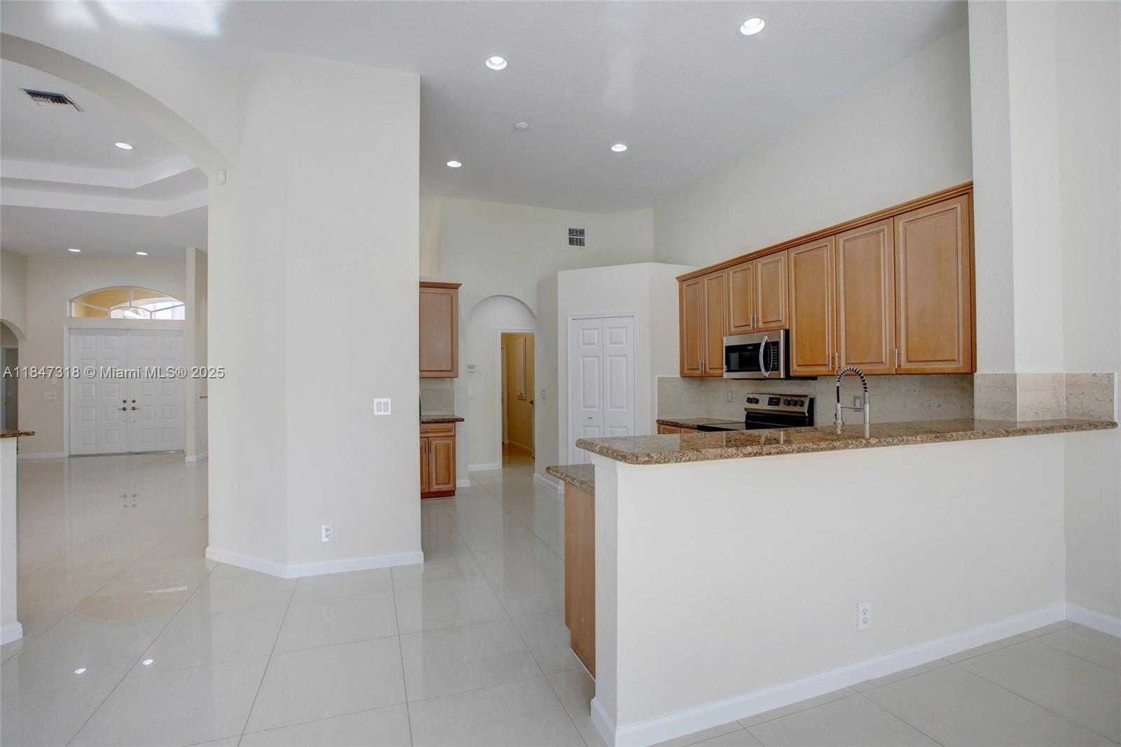 Small Image of 2536 EAGLE RUN COURT, Weston Number 25
