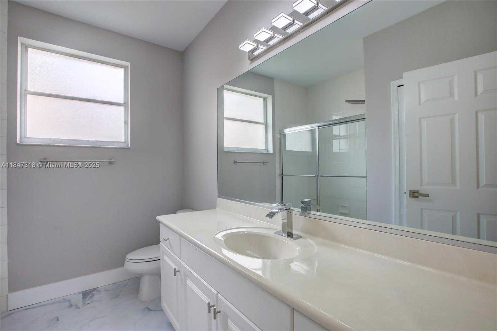 Small Image of 2536 EAGLE RUN COURT, Weston Number 36