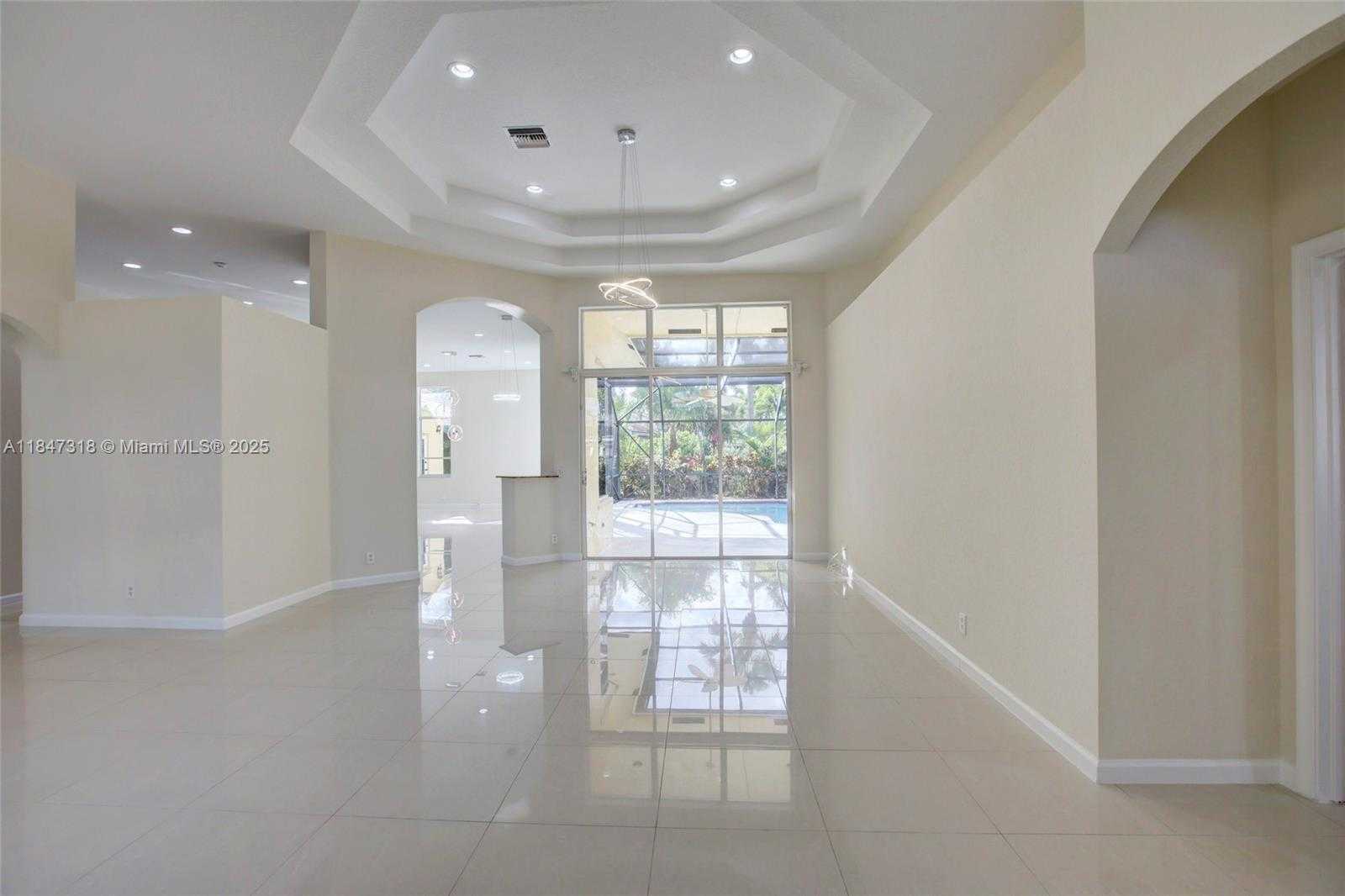 Small Image of 2536 EAGLE RUN COURT, Weston Number 7
