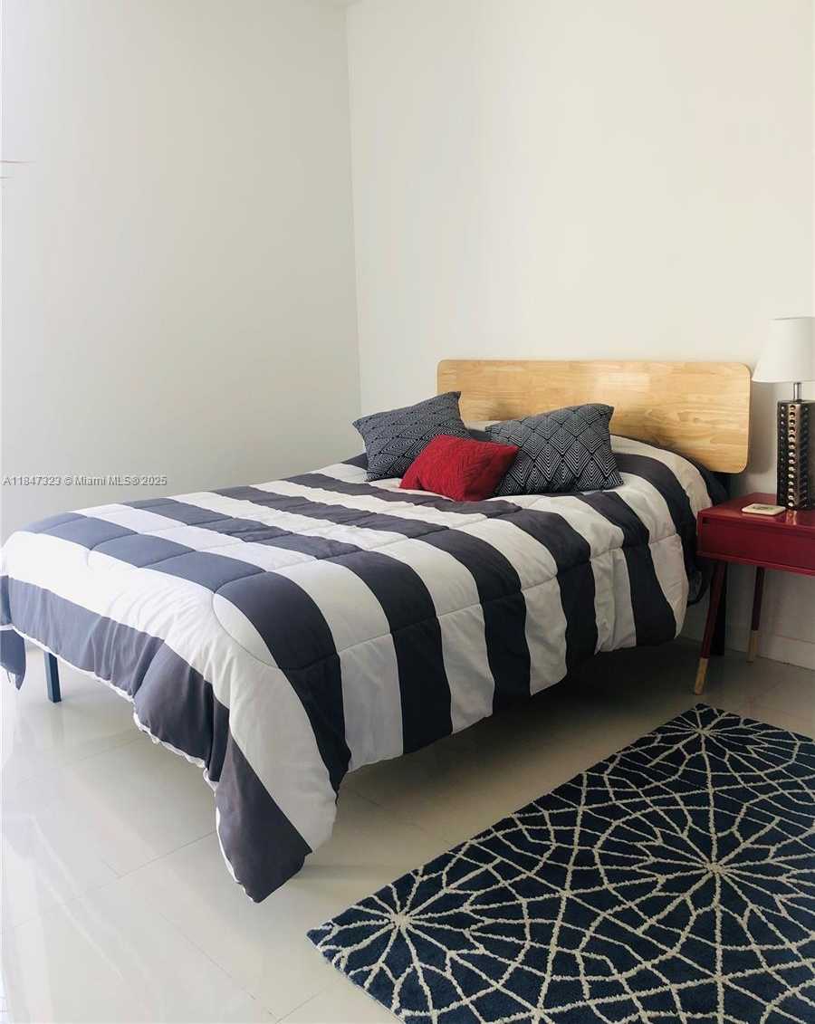 Small Image of 1010 SOUTH WEST 2ND AVE #709, Miami Number 17