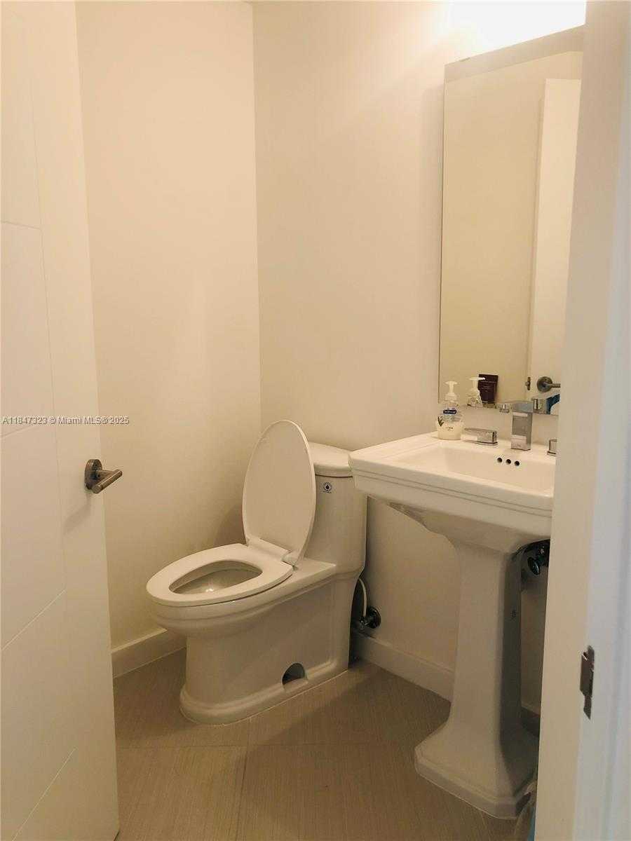 Small Image of 1010 SOUTH WEST 2ND AVE #709, Miami Number 6