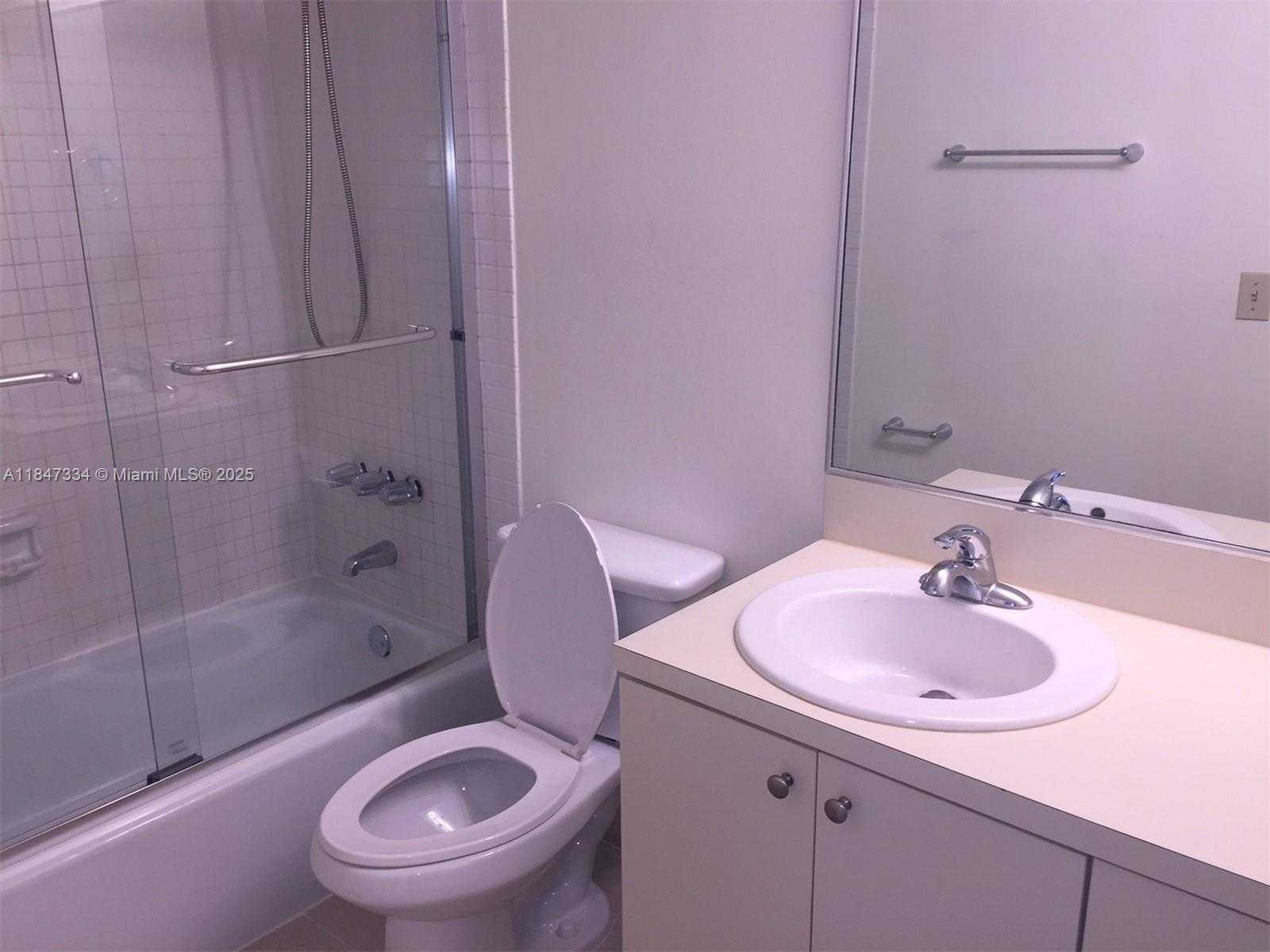 Small Image of 10740 NORTH KENDALL DR #L-14, Miami Number 5