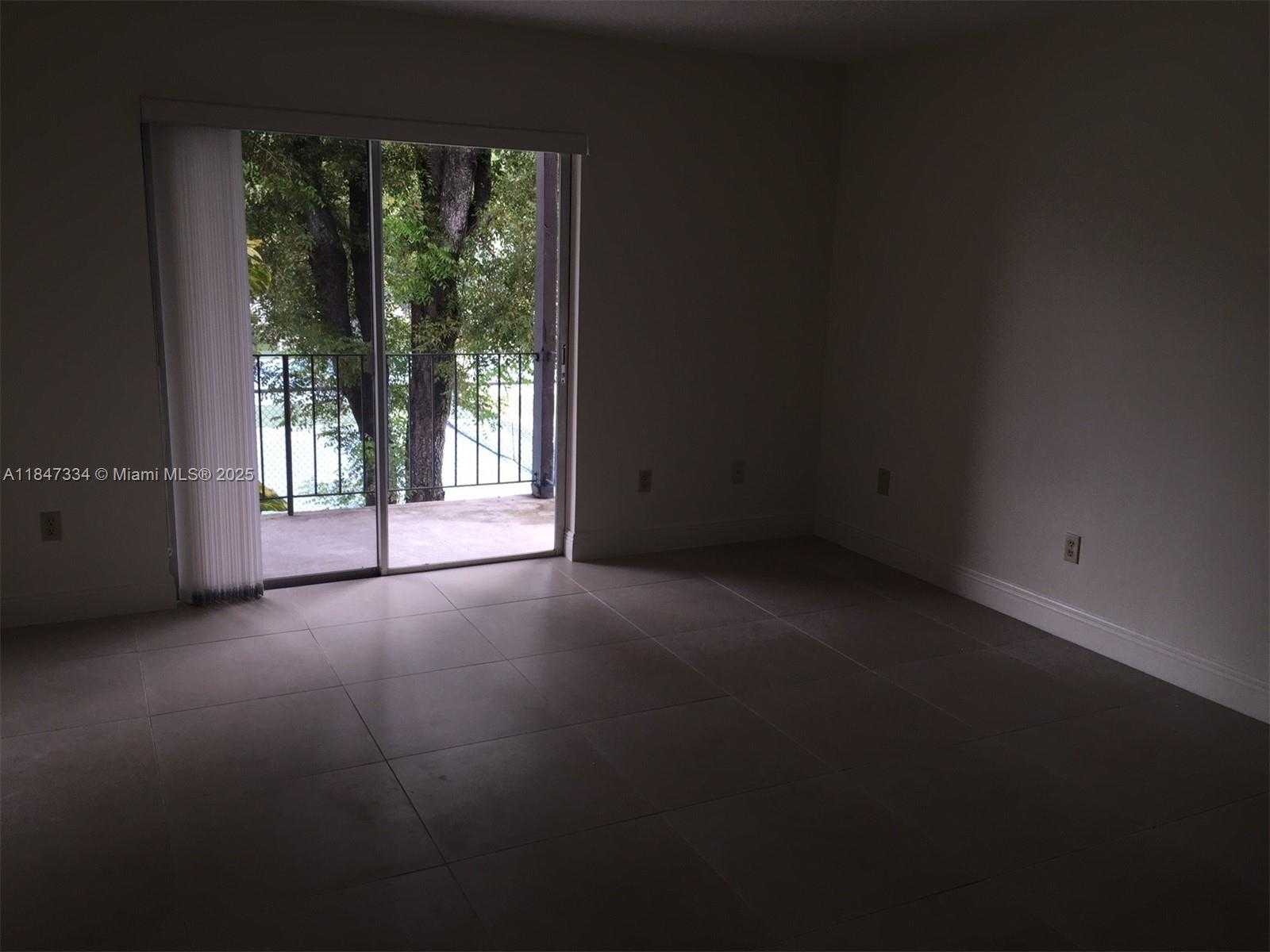 Small Image of 10740 NORTH KENDALL DR #L-14, Miami Number 6