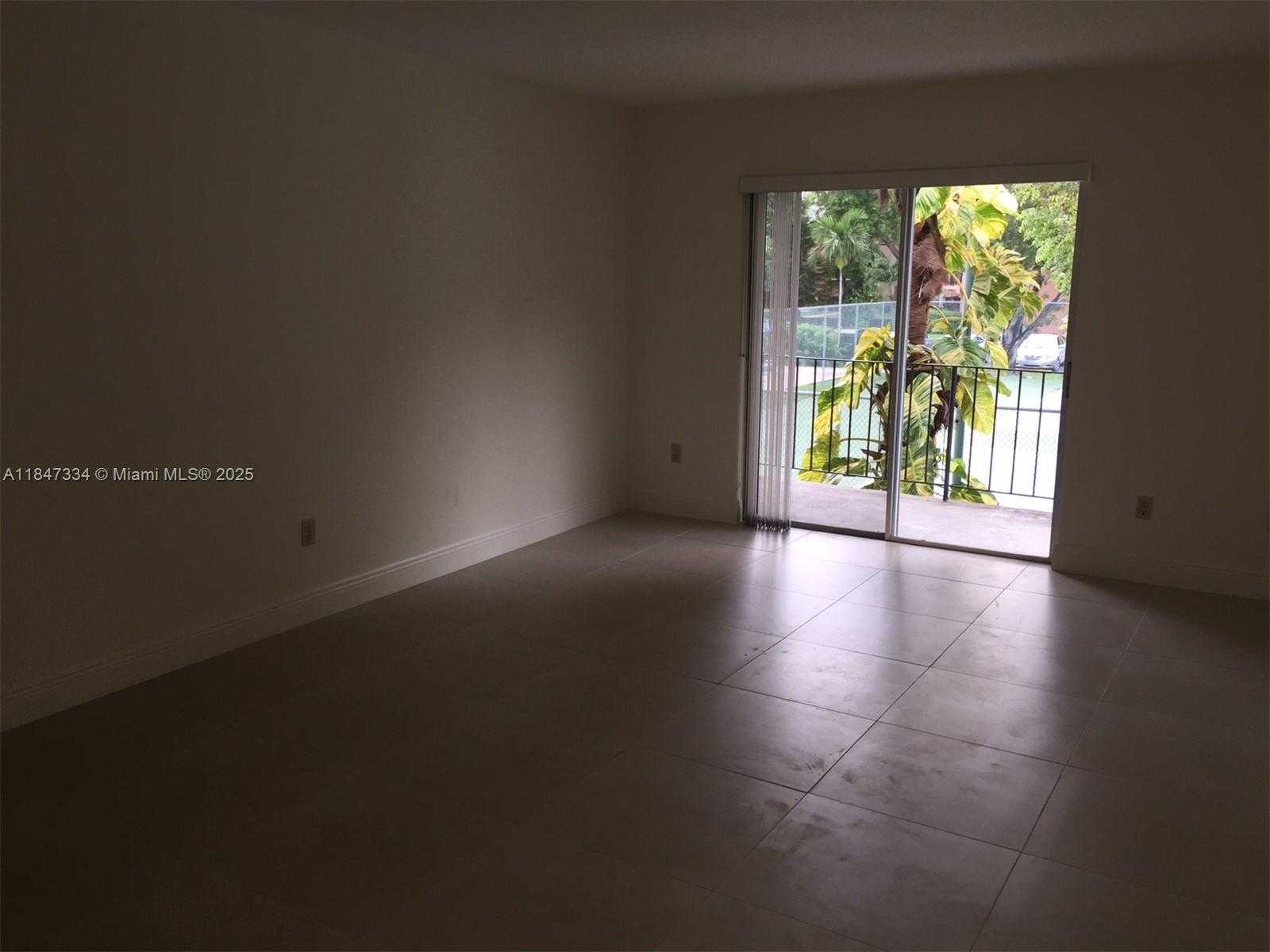 Small Image of 10740 NORTH KENDALL DR #L-14, Miami Number 7