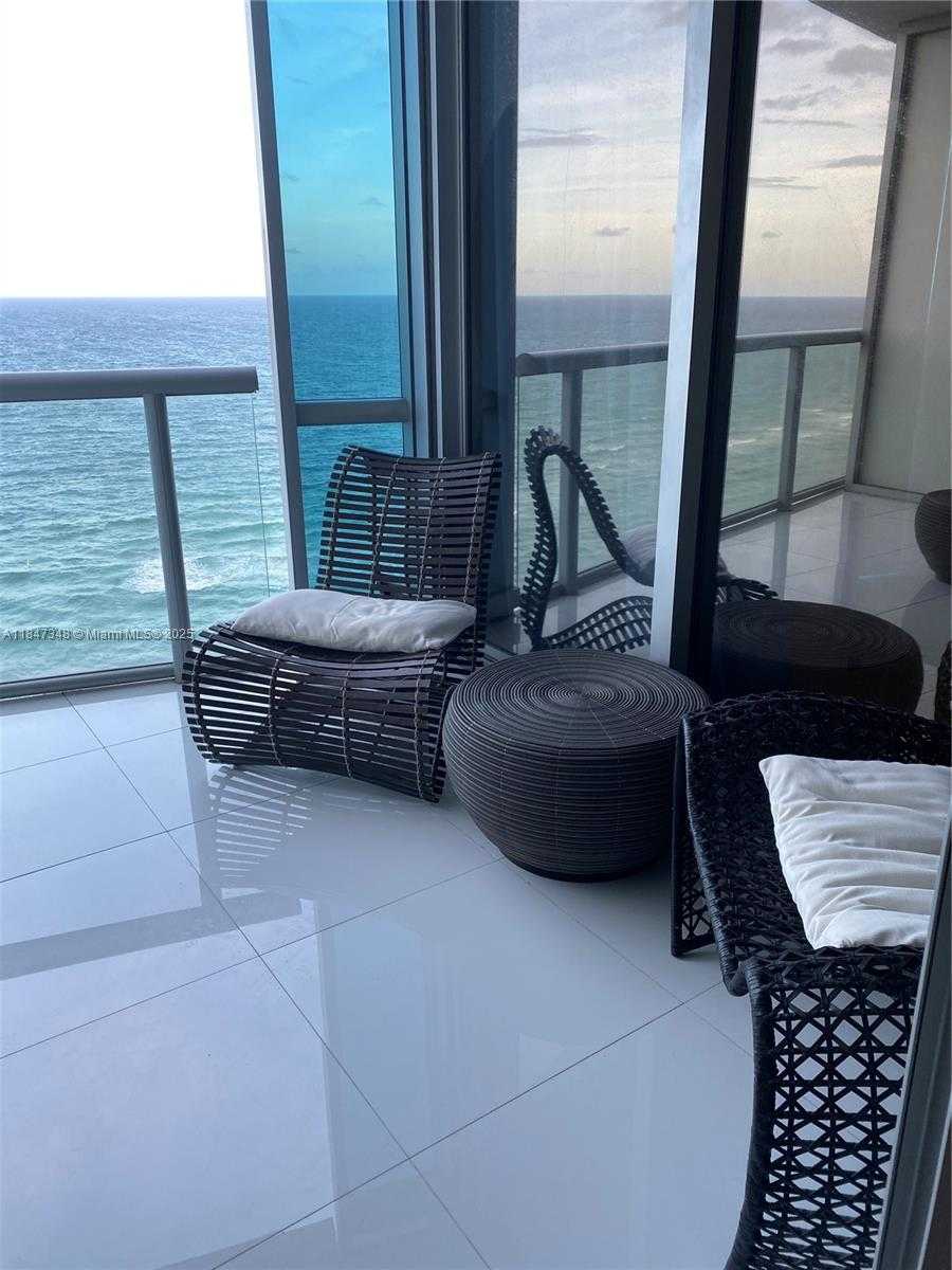 Small Image of 17121 COLLINS AVE #1906, Sunny Isles Beach Number 4
