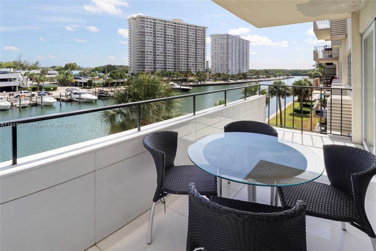 Small Image of 220 KINGS POINT DR #401, Sunny Isles Beach Number 22