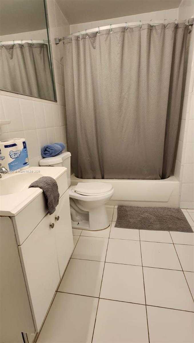 Small Image of 6345 COLLINS AVE #PH-21, Miami Beach Number 5