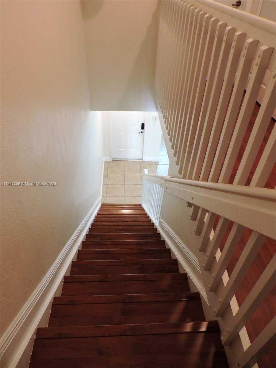 Small Image of 15289 SOUTH WEST 89TH TER, Miami Number 10