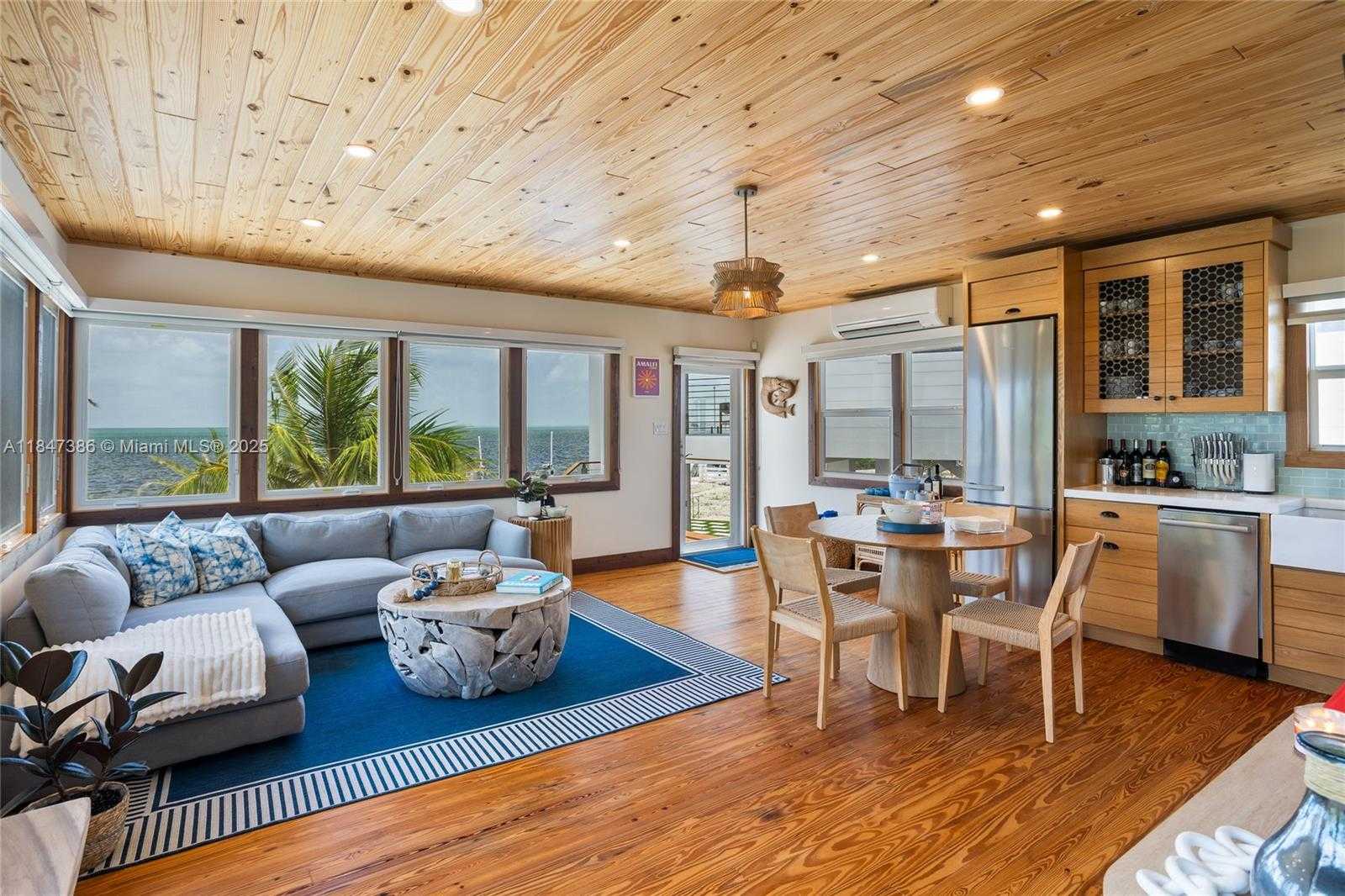 Small Image of 235 TAVERNIER DR, Key Largo Number 13