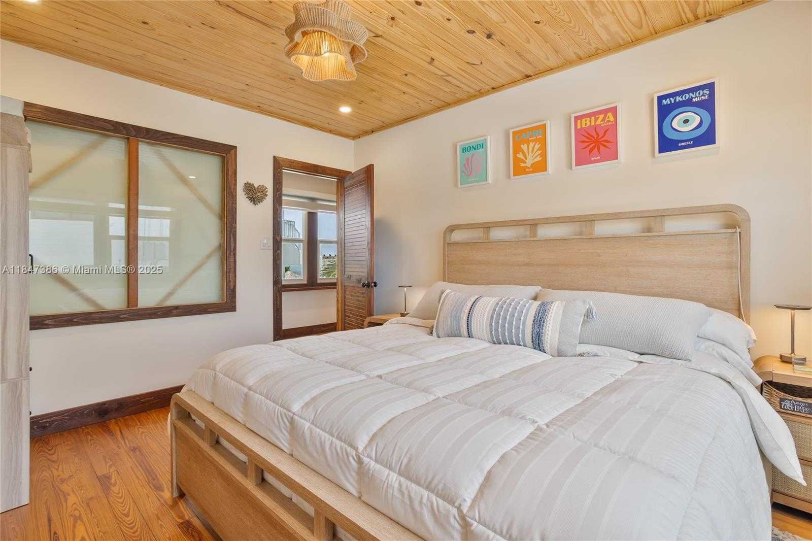 Small Image of 235 TAVERNIER DR, Key Largo Number 26