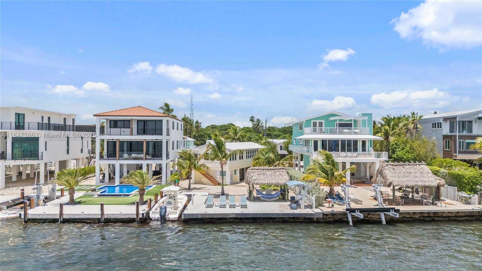 Small Image of 235 TAVERNIER DR, Key Largo Number 3