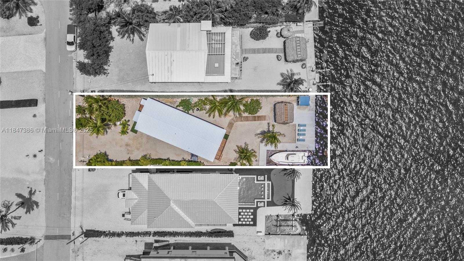 Small Image of 235 TAVERNIER DR, Key Largo Number 8