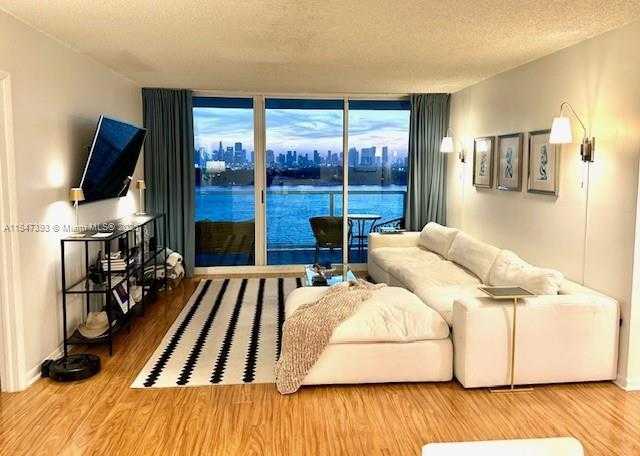 Small Image of 650 WEST AVE #1003, Miami Beach Number 3