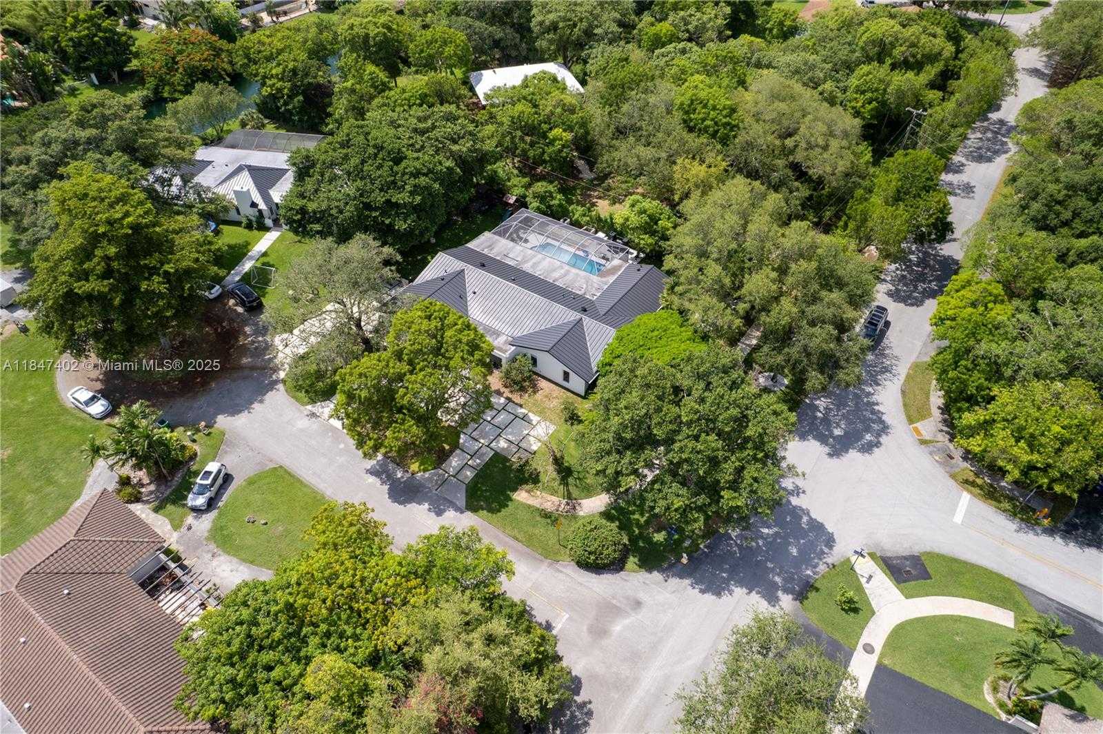 Small Image of 7705 SOUTH WEST 171ST TER, Palmetto Bay Number 40
