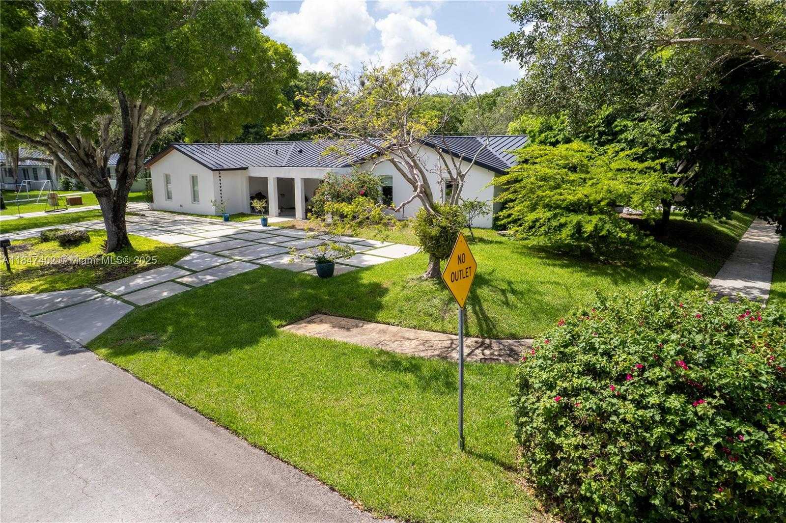 Small Image of 7705 SOUTH WEST 171ST TER, Palmetto Bay Number 5