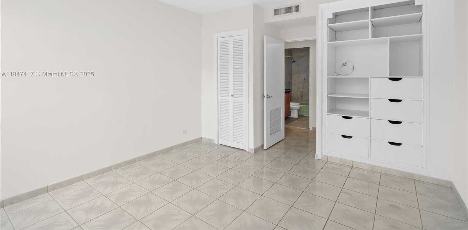 Small Image of 1408 BRICKELL BAY DR #1106, Miami Number 17