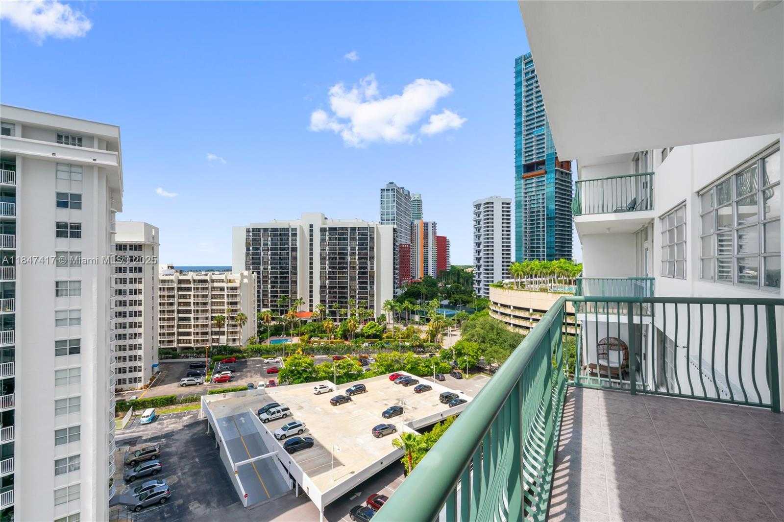 Small Image of 1408 BRICKELL BAY DR #1106, Miami Number 32