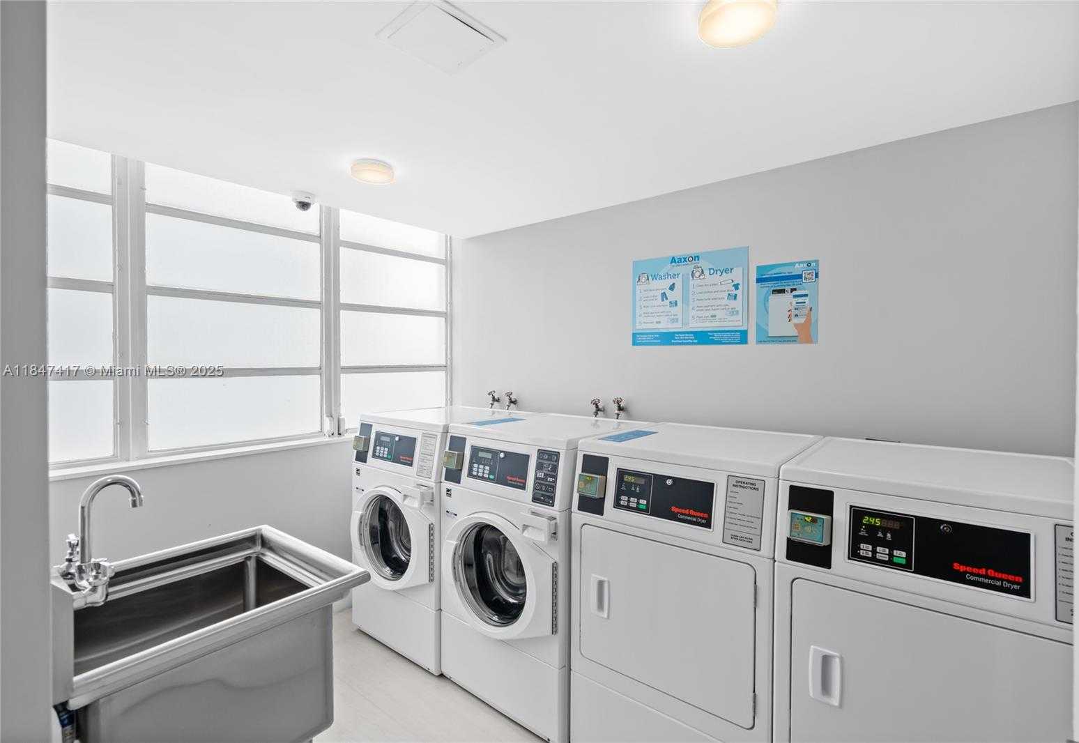 Small Image of 1408 BRICKELL BAY DR #1106, Miami Number 36