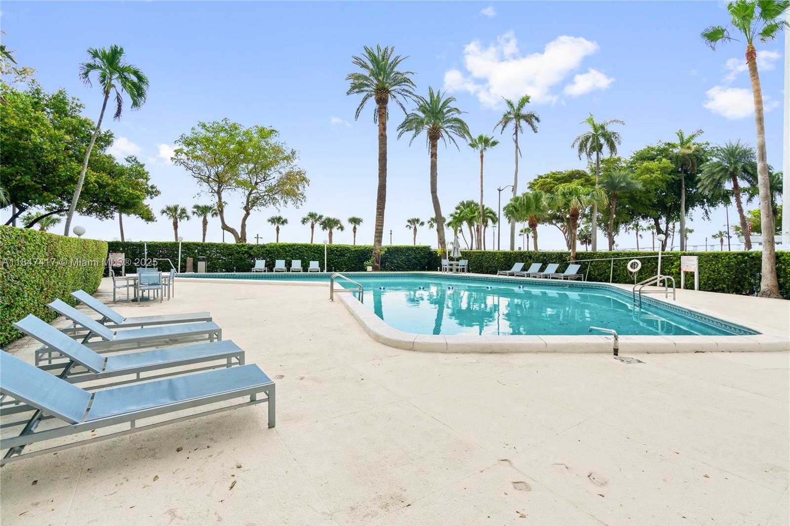 Small Image of 1408 BRICKELL BAY DR #1106, Miami Number 40