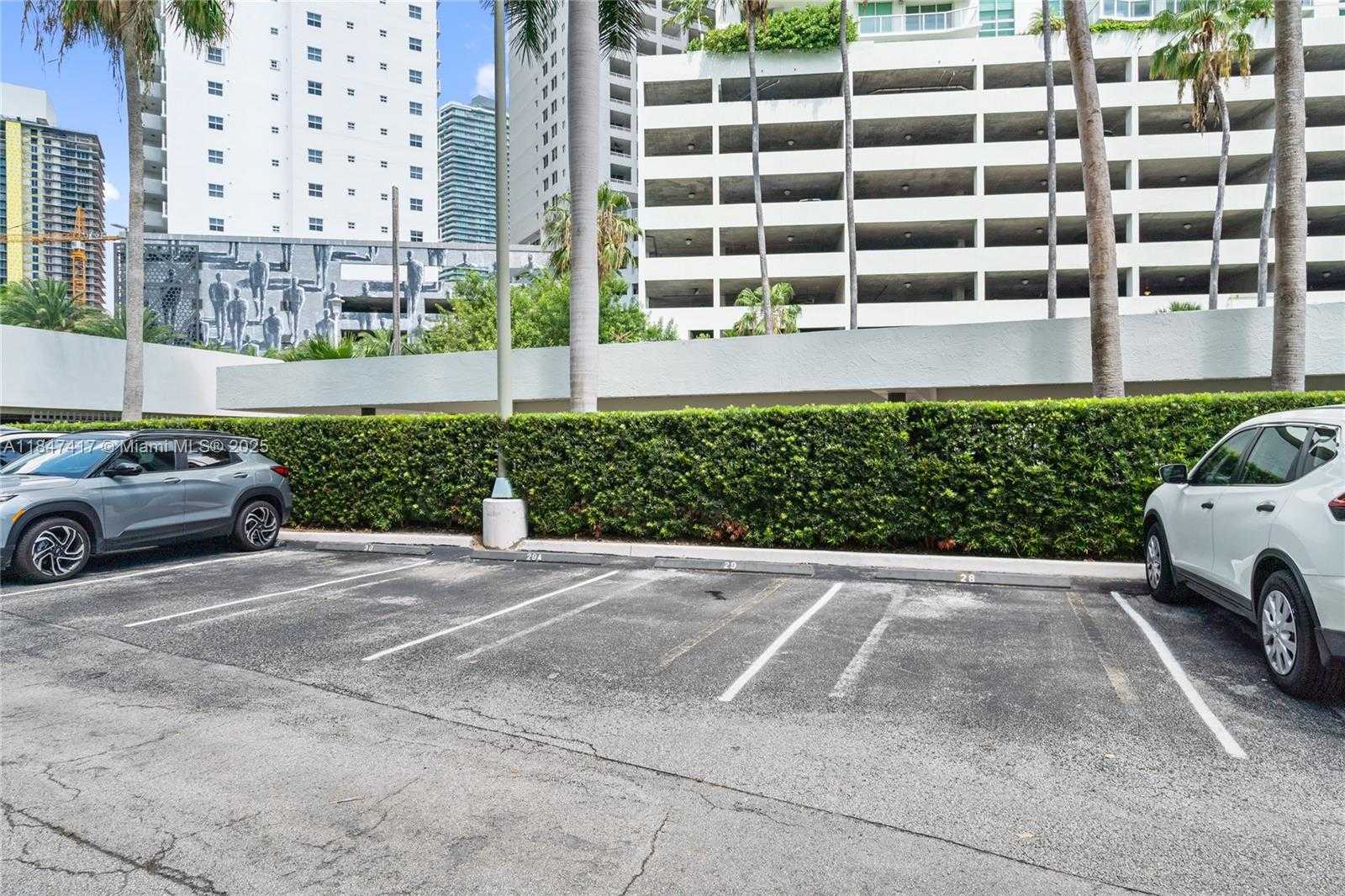 Small Image of 1408 BRICKELL BAY DR #1106, Miami Number 45