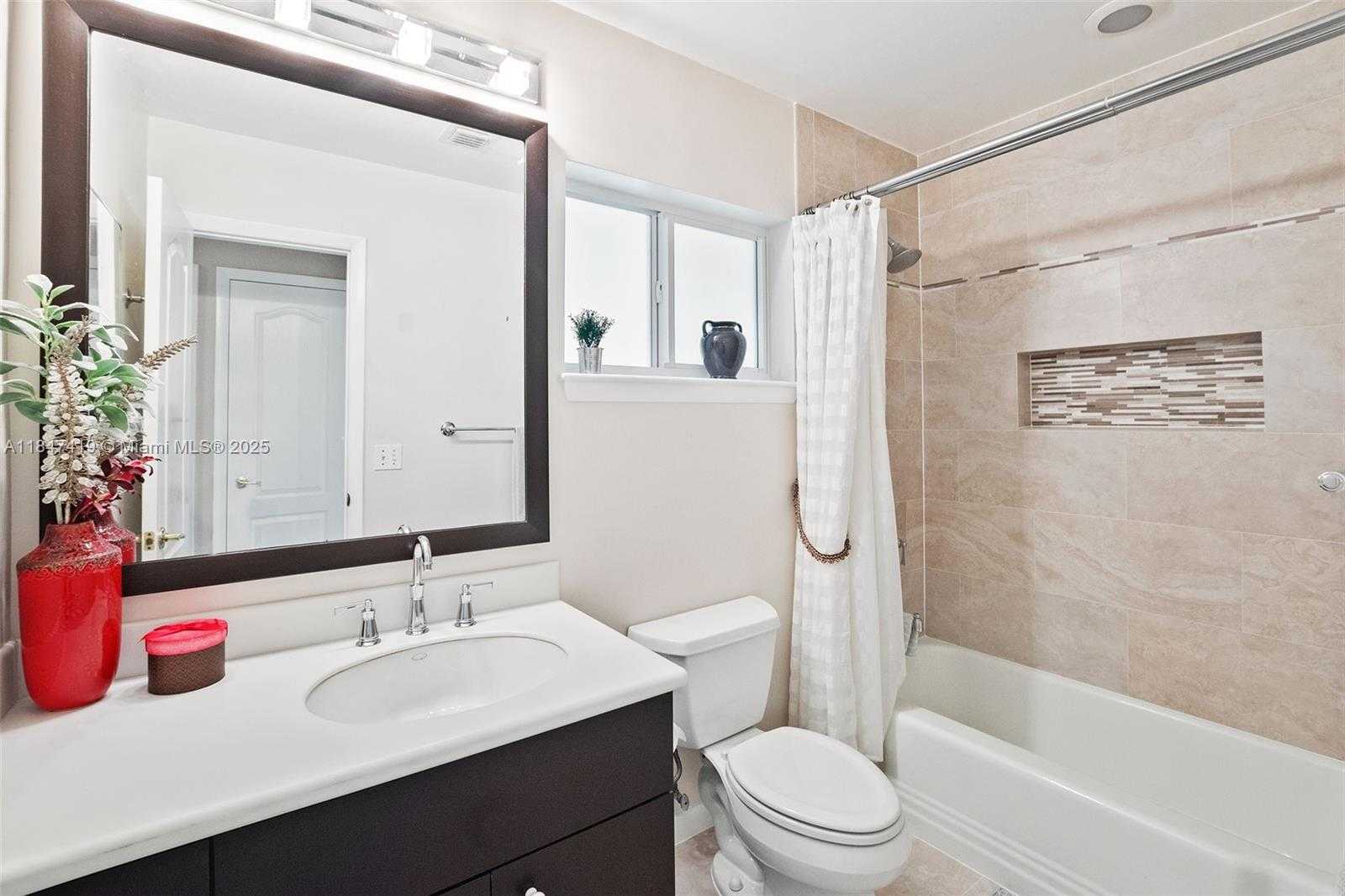 Small Image of 8220 SOUTH WEST 162ND, Palmetto Bay Number 22