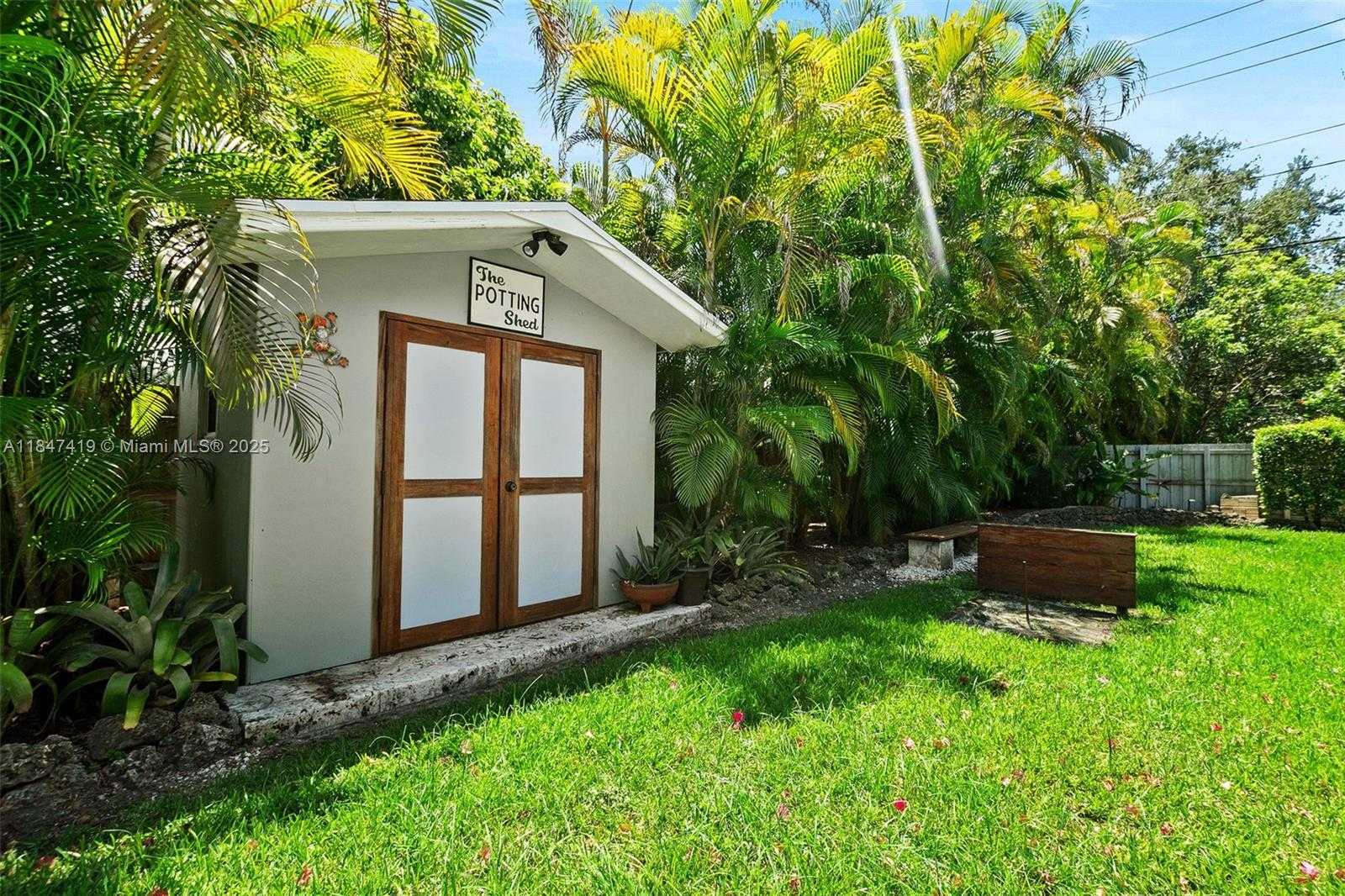 Small Image of 8220 SOUTH WEST 162ND, Palmetto Bay Number 26