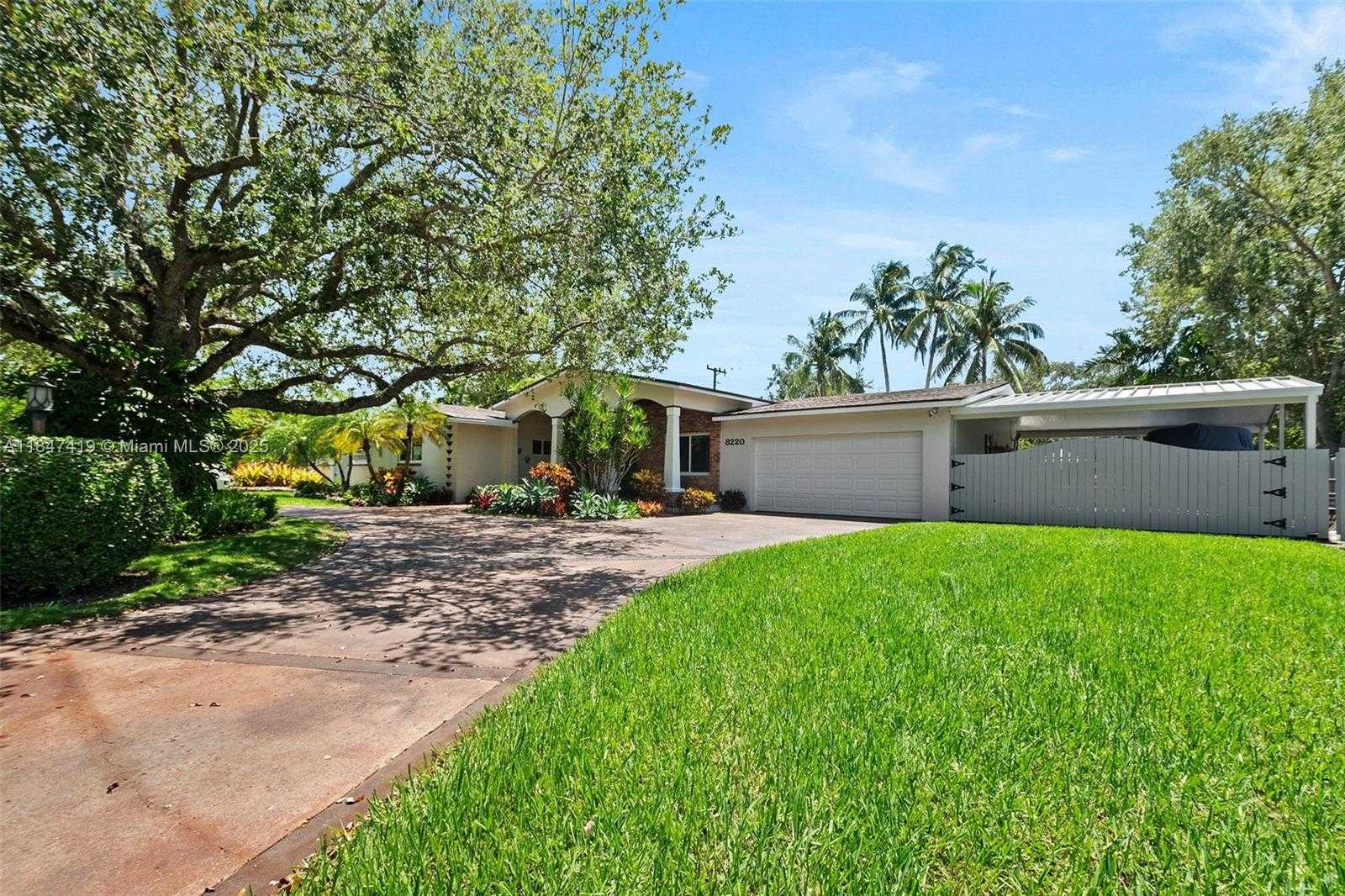 Small Image of 8220 SOUTH WEST 162ND, Palmetto Bay Number 3
