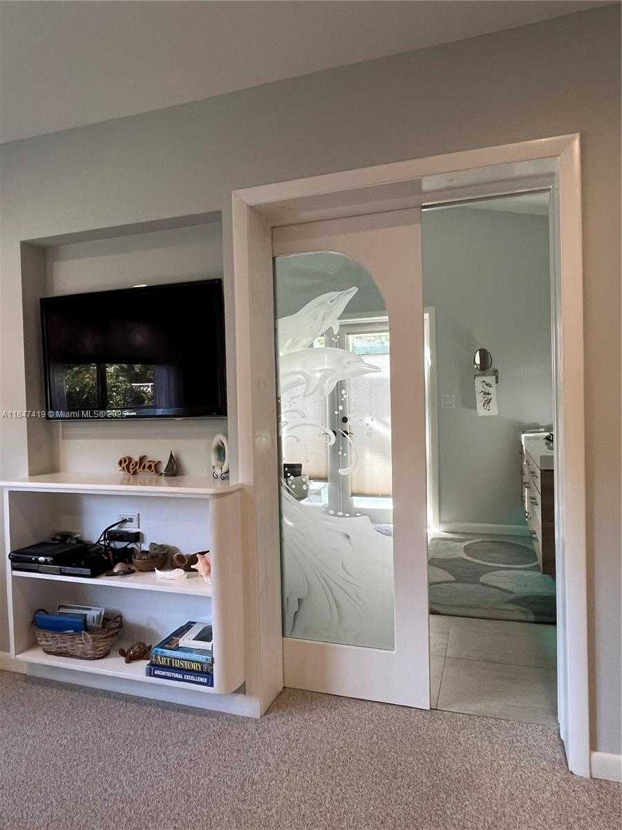 Small Image of 8220 SOUTH WEST 162ND, Palmetto Bay Number 33
