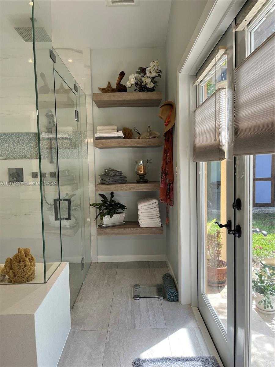 Small Image of 8220 SOUTH WEST 162ND, Palmetto Bay Number 37