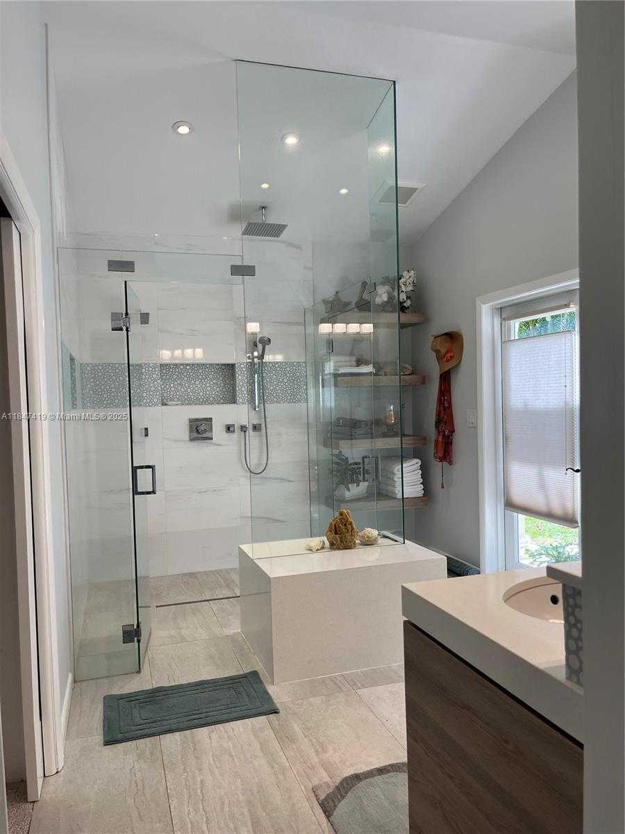 Small Image of 8220 SOUTH WEST 162ND, Palmetto Bay Number 39