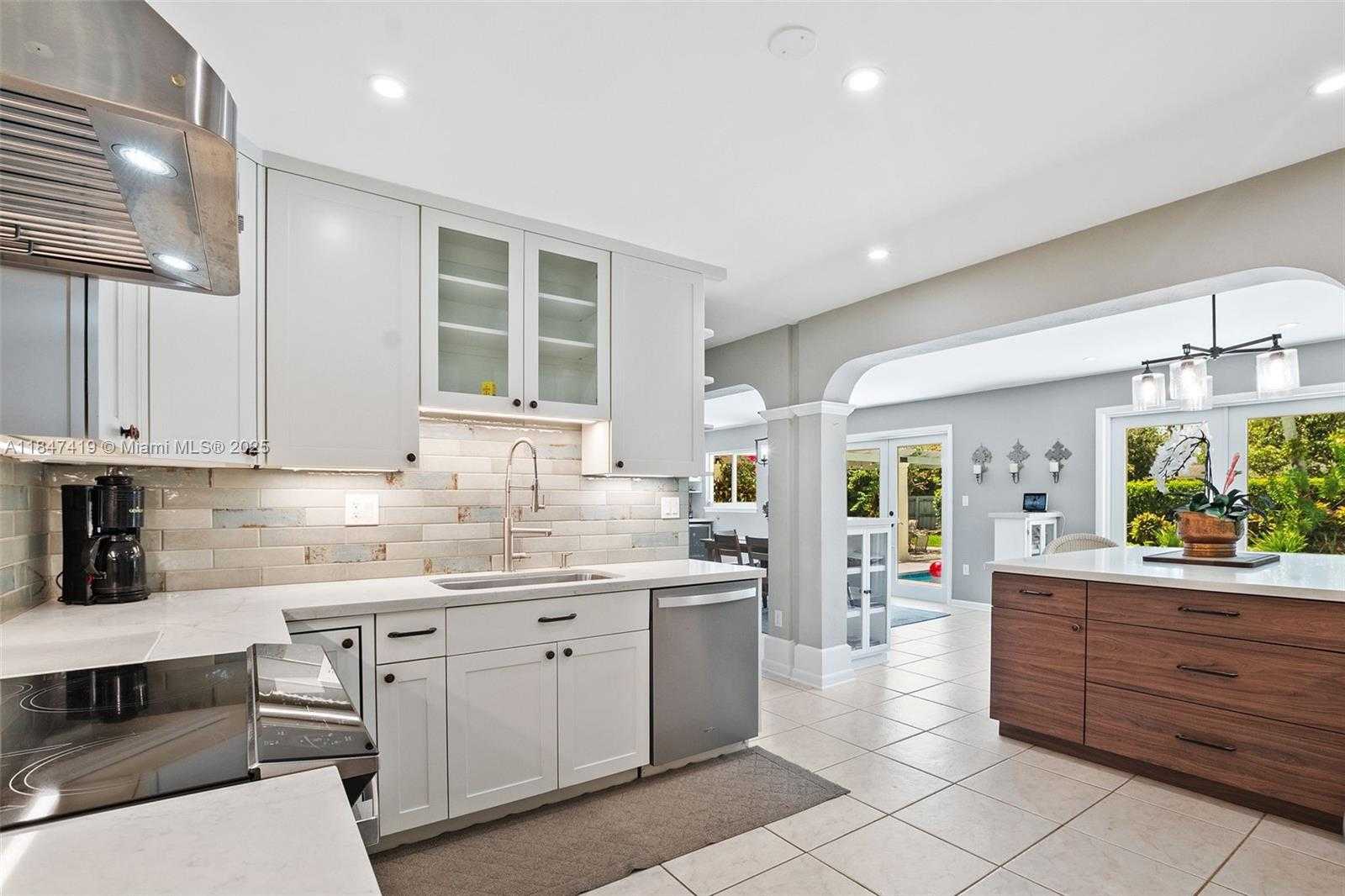Small Image of 8220 SOUTH WEST 162ND, Palmetto Bay Number 6