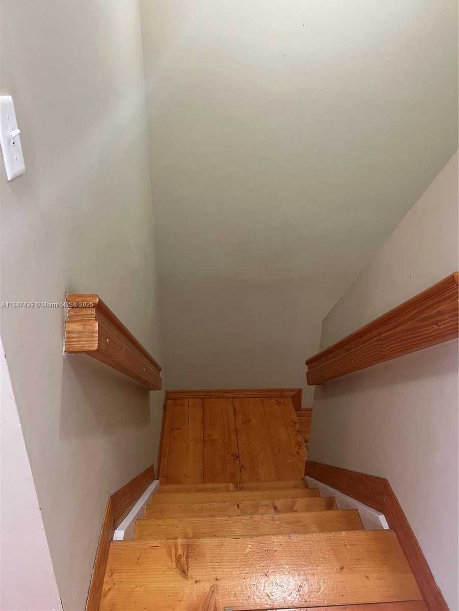 Small Image of 17798 SOUTH WEST 139TH CT #17798, Miami Number 16