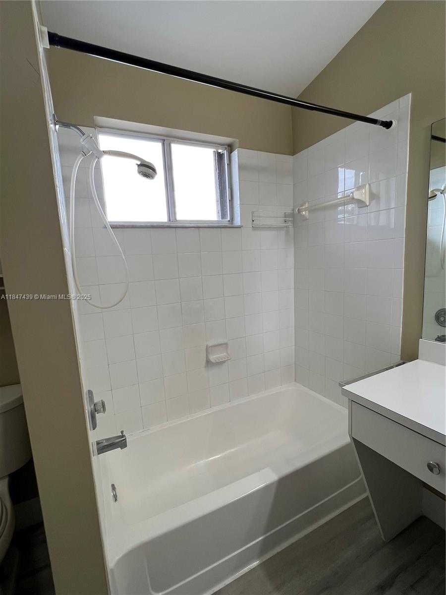 Small Image of 17798 SOUTH WEST 139TH CT #17798, Miami Number 22