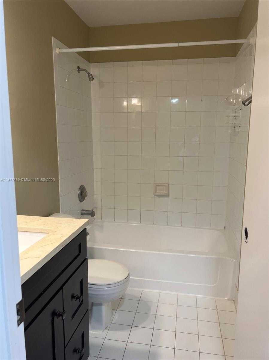 Small Image of 17798 SOUTH WEST 139TH CT #17798, Miami Number 25