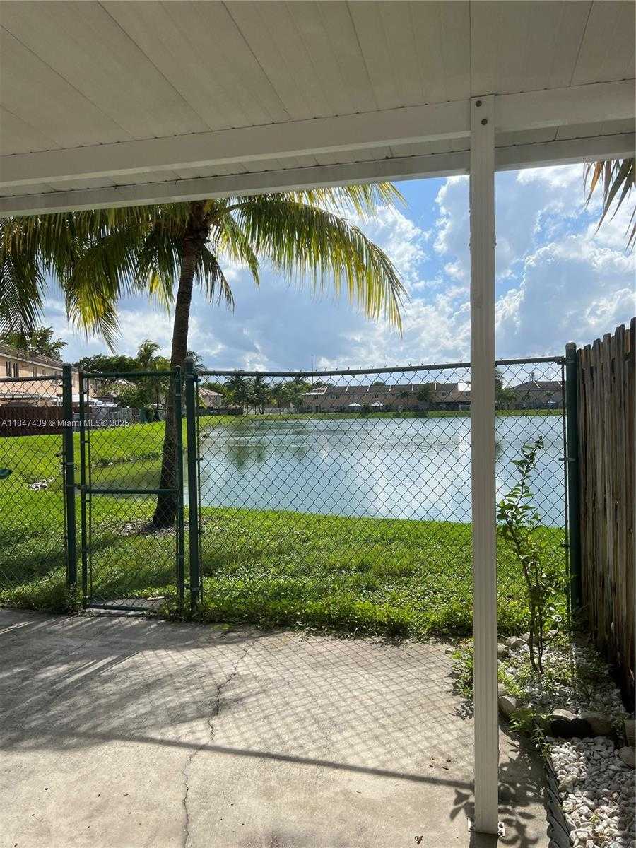 Small Image of 17798 SOUTH WEST 139TH CT #17798, Miami Number 27