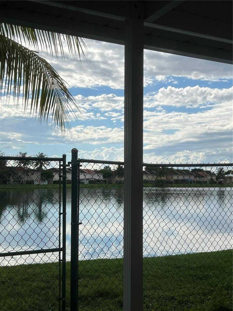 Small Image of 17798 SOUTH WEST 139TH CT #17798, Miami Number 28