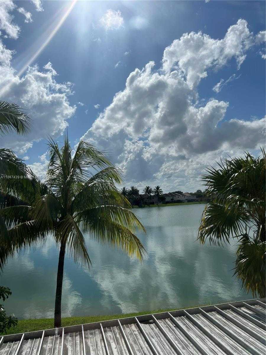 Small Image of 17798 SOUTH WEST 139TH CT #17798, Miami Number 29