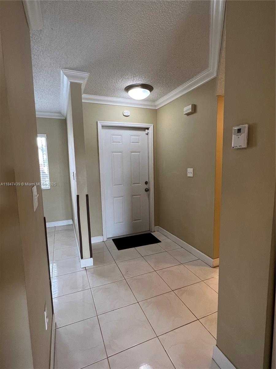 Small Image of 17798 SOUTH WEST 139TH CT #17798, Miami Number 5