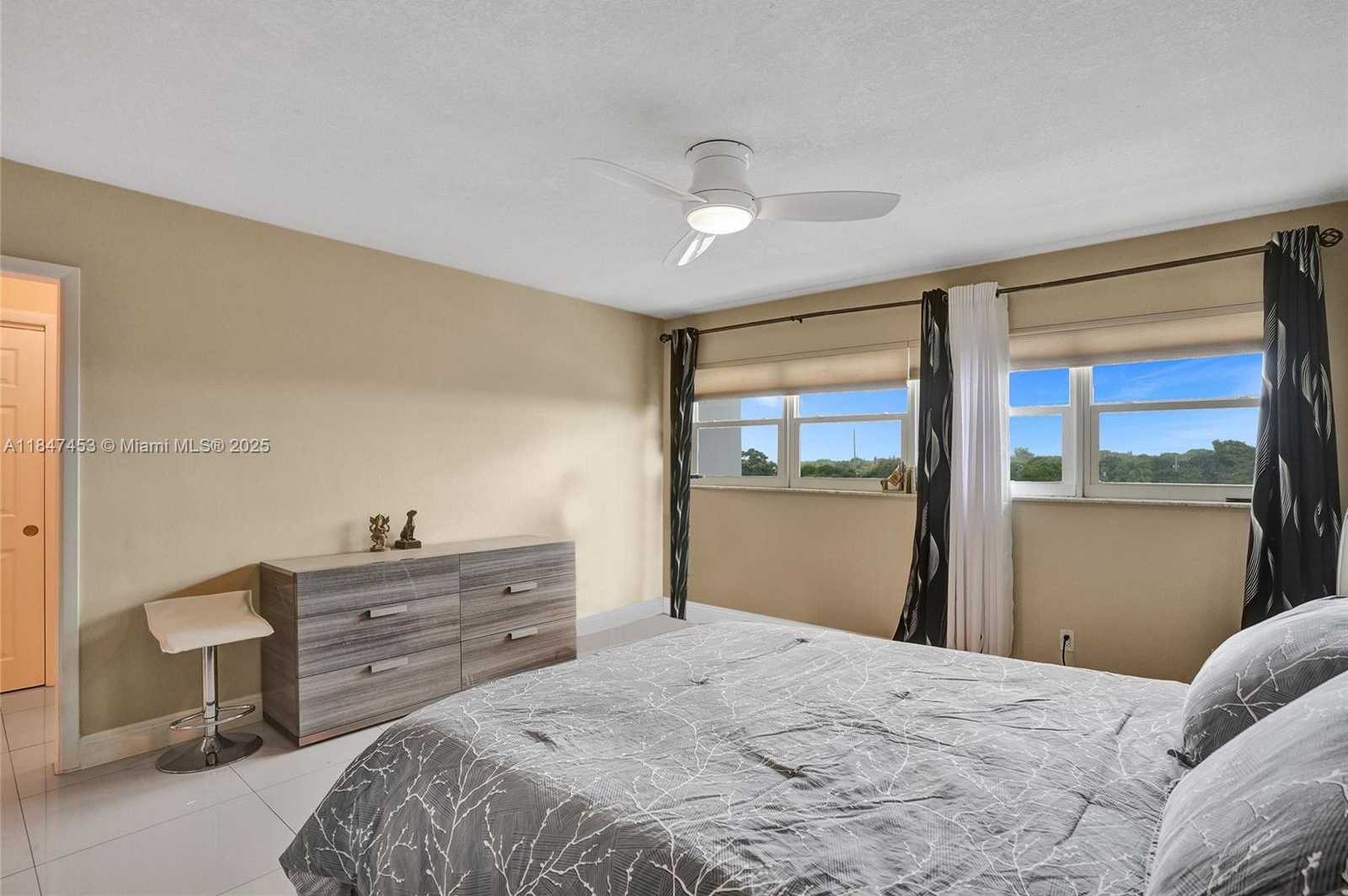 Small Image of 215 SOUTH EAST 3RD AVE #501C, Hallandale Beach Number 24